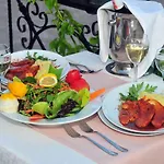 Hotel Pelin 3*