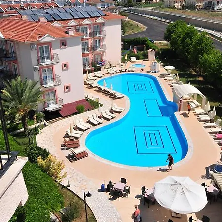Pelin Hotel 3*