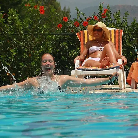 Pelin Hotel 3*