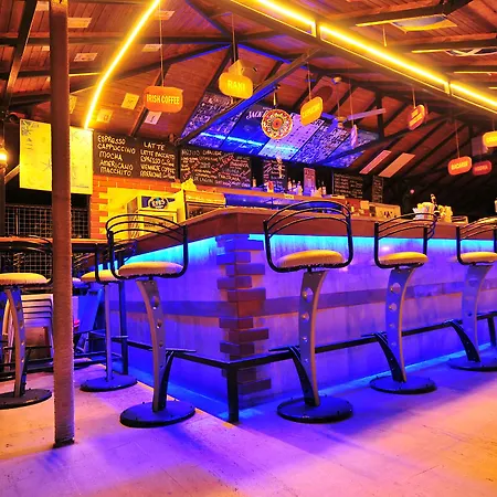 Pelin Hotel 3*